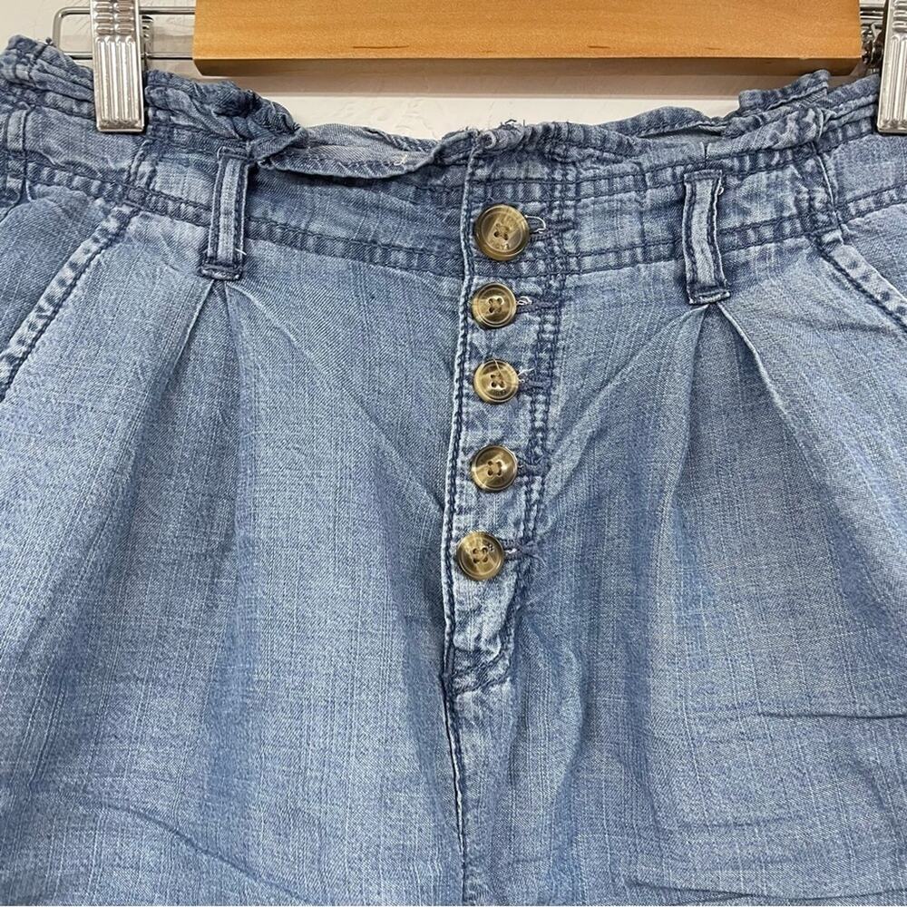American Eagle Chambray Button Fly Womens Shorts 2 Casual Denim Summer Vacation - Picture 3 of 8